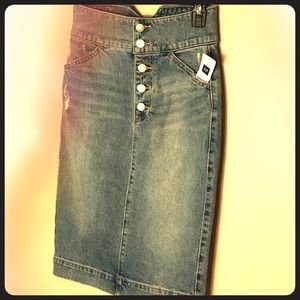 Gap denim skirt,